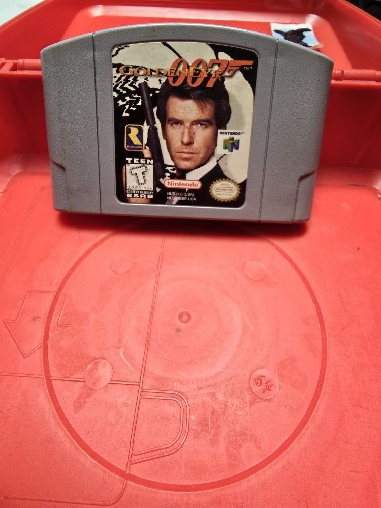 007 Golden Eye N64