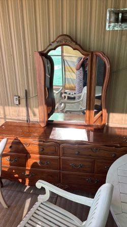 Droor and mirror