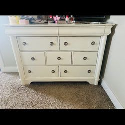 White Wood Dresser 