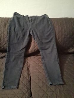 Forever 21 ladies size 16 average "5