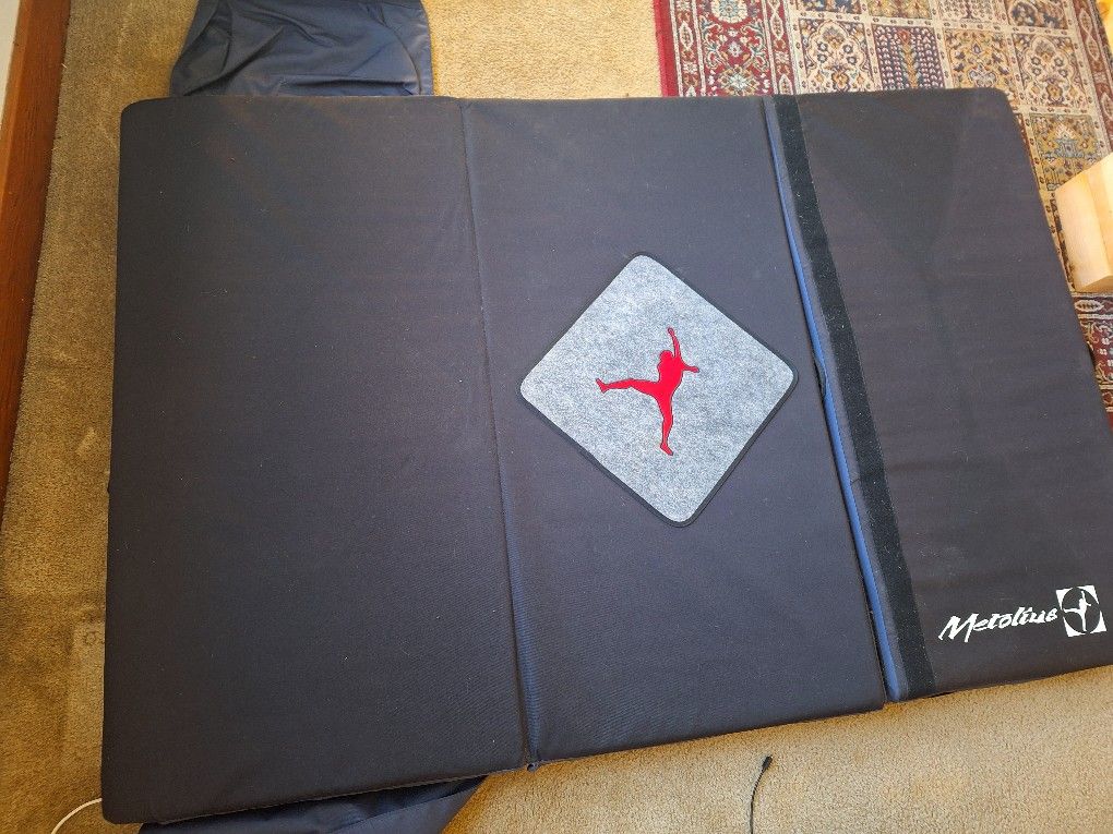 Metolius Crash Pad for Sale in Tucson, AZ OfferUp