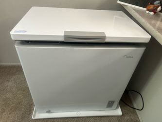 Chest freezer