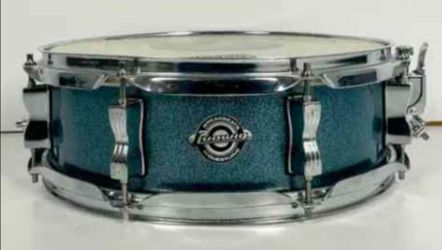 Ludwig Questlove Breakbeats Snare Drum 5x14 white sparkle and blue sparkle $89 each