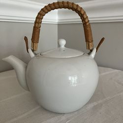 Tea Kettle/ Beautiful White Ceramic Kettle With Rattan Handle 