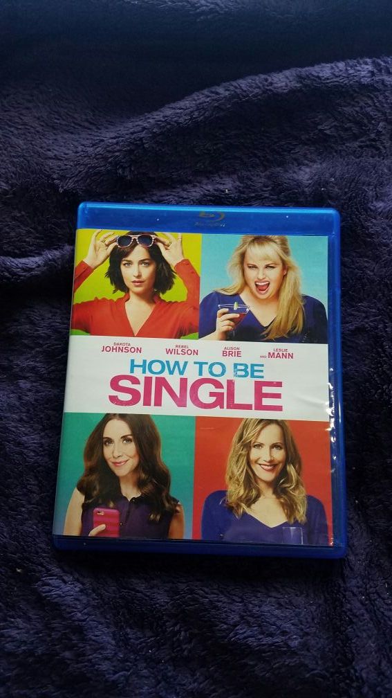 HOW TO BE SINGLE BLU-RAY WATCHED ONLY ONCE
