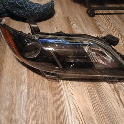 Or. Headlights Subaru Outback