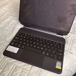 Smart Keyboard For iPad 11 2nd Generation 