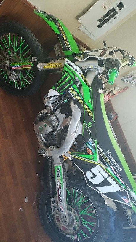 Kawasaki Kx 250 (4 Stroke Fuel Injected)