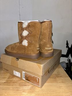 Kids Size 1 Koolaburra Uggs