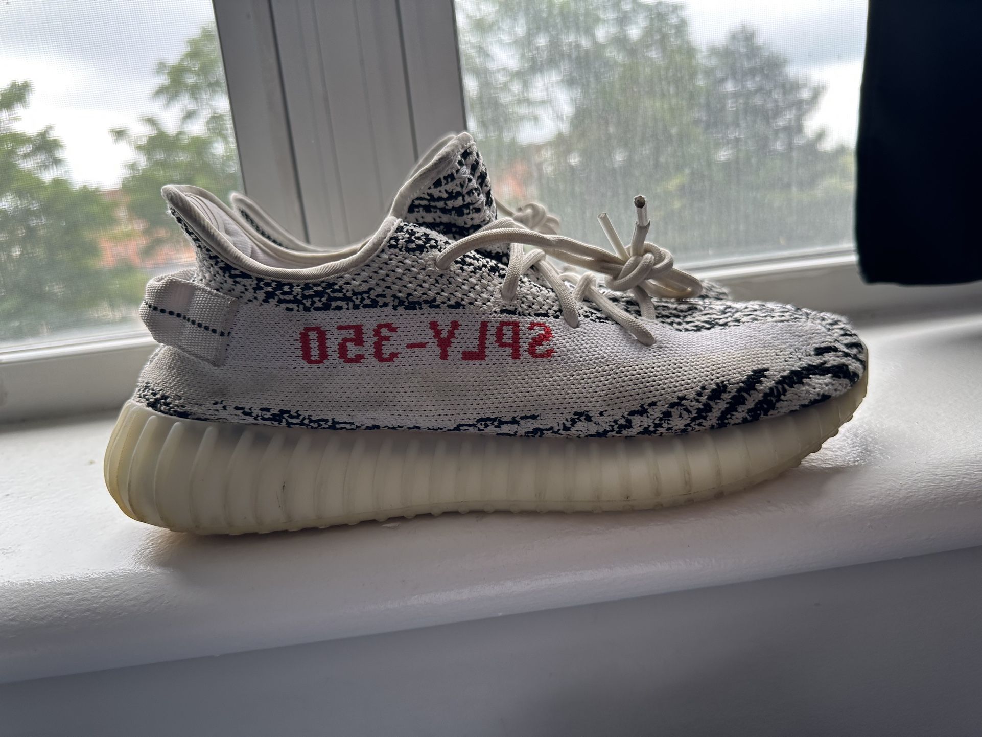 Yeezy Zebra Champs Yeezy Adidas Adidas YEEZY BOOST V2 "Zebra" Raffle List
