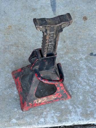 Vintage 3 Ton Jack Stand