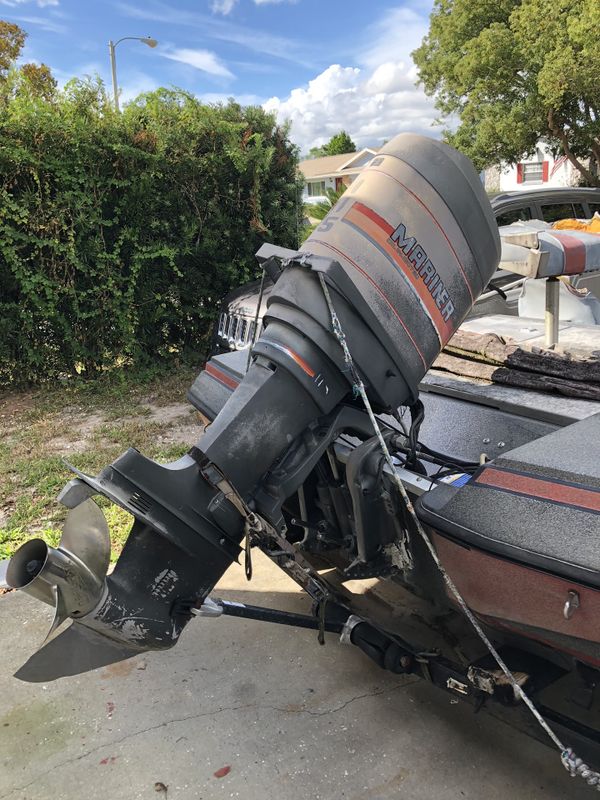 Ascend FS12T New Ski and Fish Boats for sale by Bass Pro Shops / Tracker Boat Center DESTIN in Destin, FL.