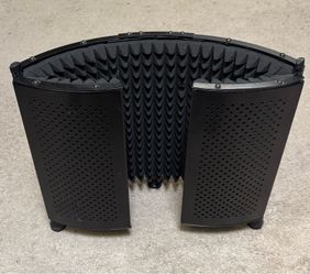 Stage Right by Monoprice Microphone Isolation Shield
