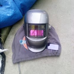 ARC-120 CHICAGO ELECTRIC WELDER,  PLUS 2 PAIRS OF WELDERS LEATHER SLEAVES, 3 BOXES OF WELDING ROD, AND 1 METAL FILE