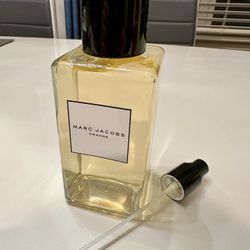 Marc Jacobs Orange Perfume