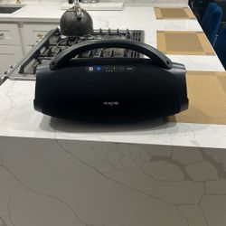 Wking 250 Watt Bluetooth Speaker 