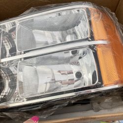 2013 GMC Sierra 1500 left side headlight