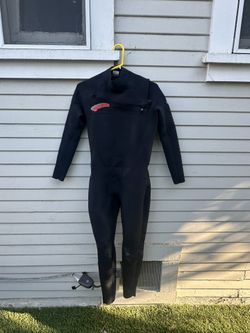 Shelter Wetsuit Men’s Size XLS