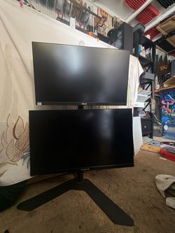 Dual Monitor Setup – 27” Gigabyte M27Q + 24” ASUS – Stand Included