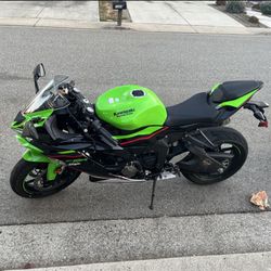 Kawasaki ZX-6R KRT Edition Motorcycle 