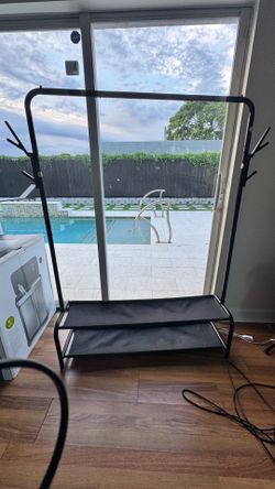 Clothes rack