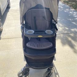 Graco click connect stroller & car seat