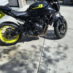 FZ07 2016 *Clean*