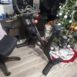 Peloton Excesize Bike