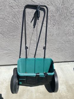 Scott Seed spreader - Free!