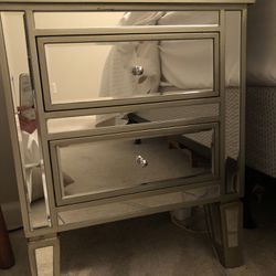 Set Of Two Mirrored Nightstands