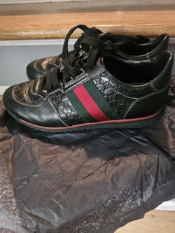 AUTHENTIC-Gucci Sport Sneakers - Great Condition 5.5 US