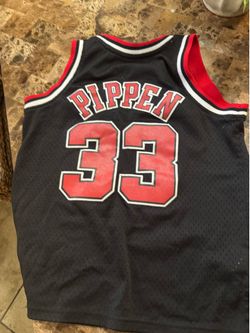 Pippen  kids sizes M