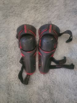 Evs knee/shin guard