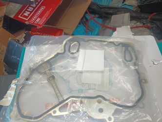 2.0L/2.2L/2.4L L4 Chevy equinox Malibu. impala and other Gm oup pump with gasket