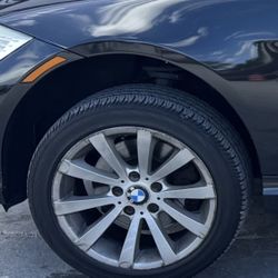 Rims And Tires BMW (read Description)