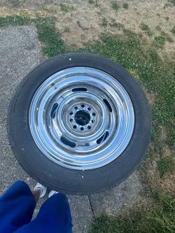 Rim 5 lug universal Chevy and ford