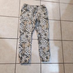 Mens Victorious Floral Jogger Pants