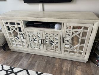 Mirrored TV Stand