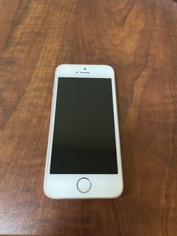 IPhone SE 16 GB (Fully Functioning)