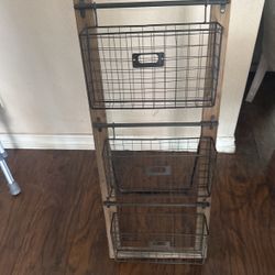 Walk Hanging With Three Compartments
