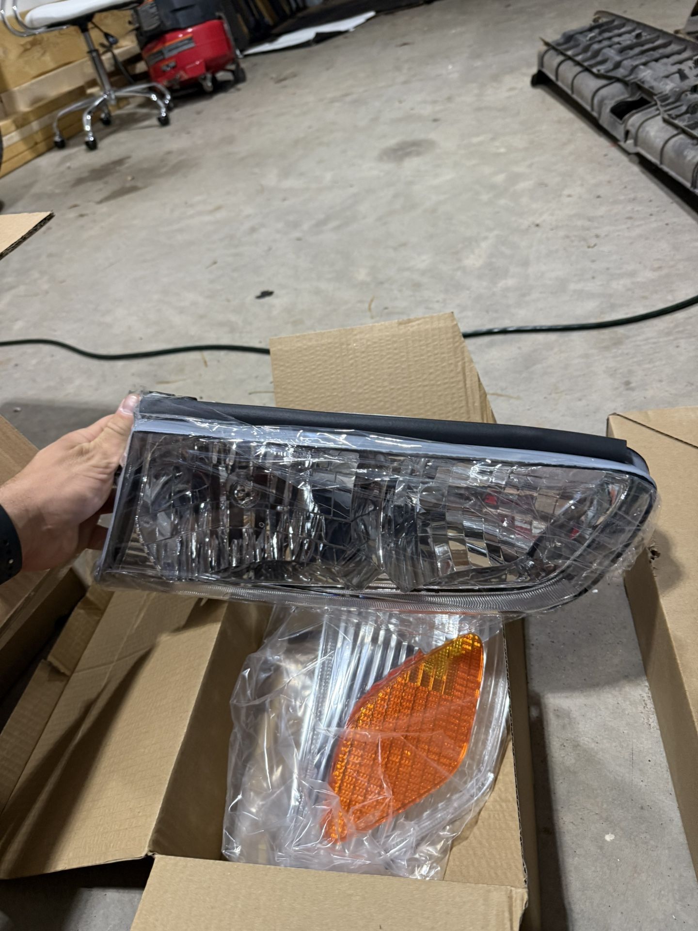 2000-2001 Toyota Camary Headlight And Side Amber