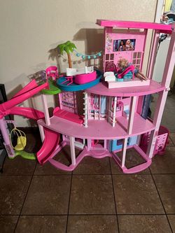 Barbie dream house