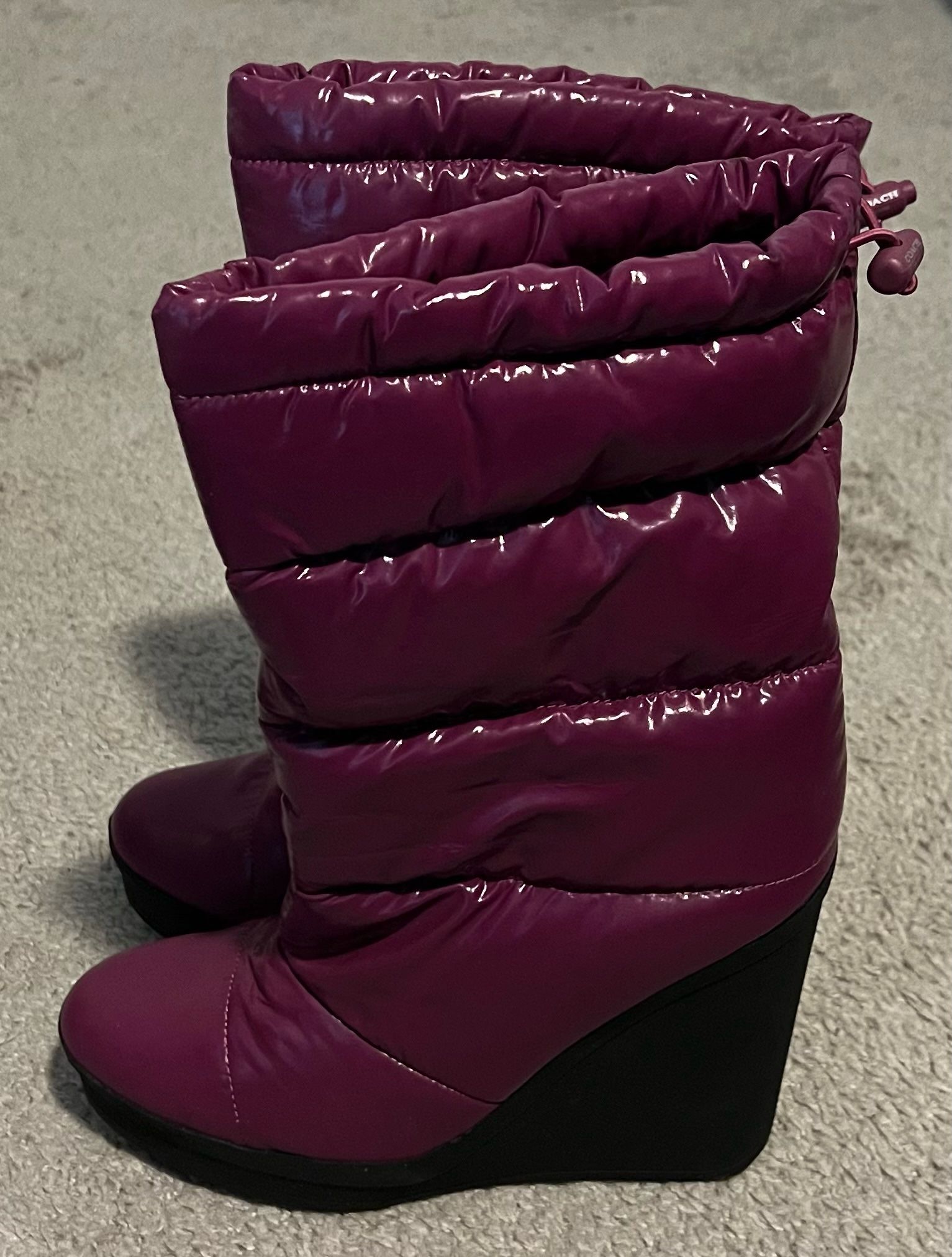 Women’s Coach Farran Purple Sport Patent Puffer Boots Size 9