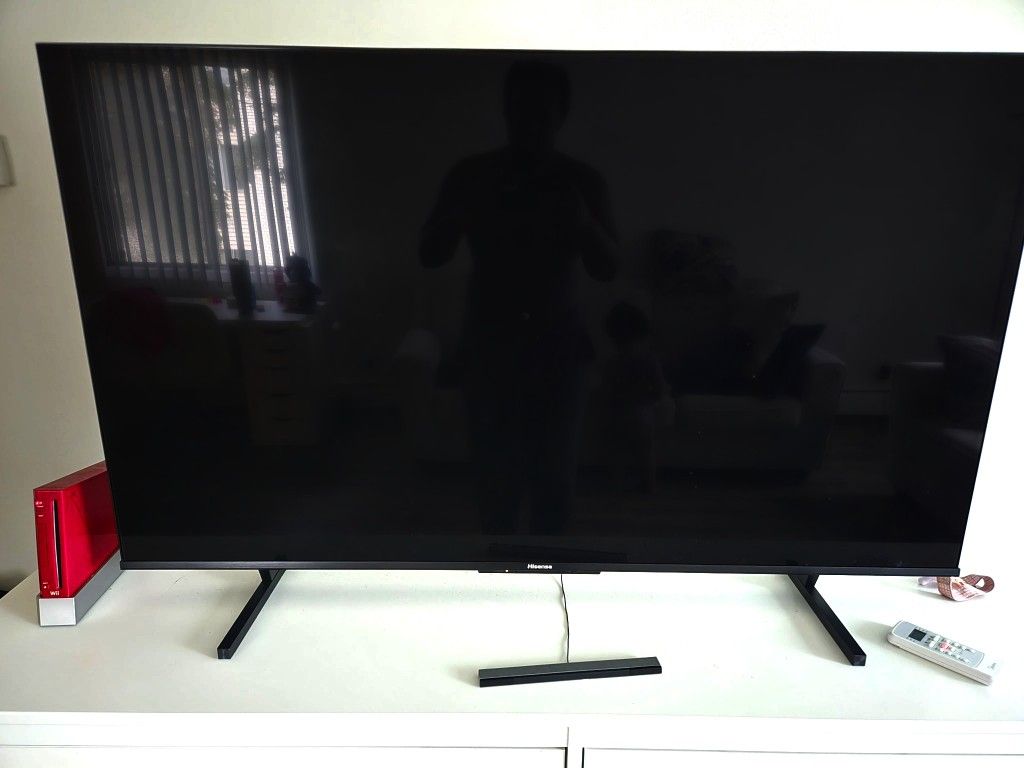 Hisense 55" Class U8 Series Mini LED UHD OLED smart tv