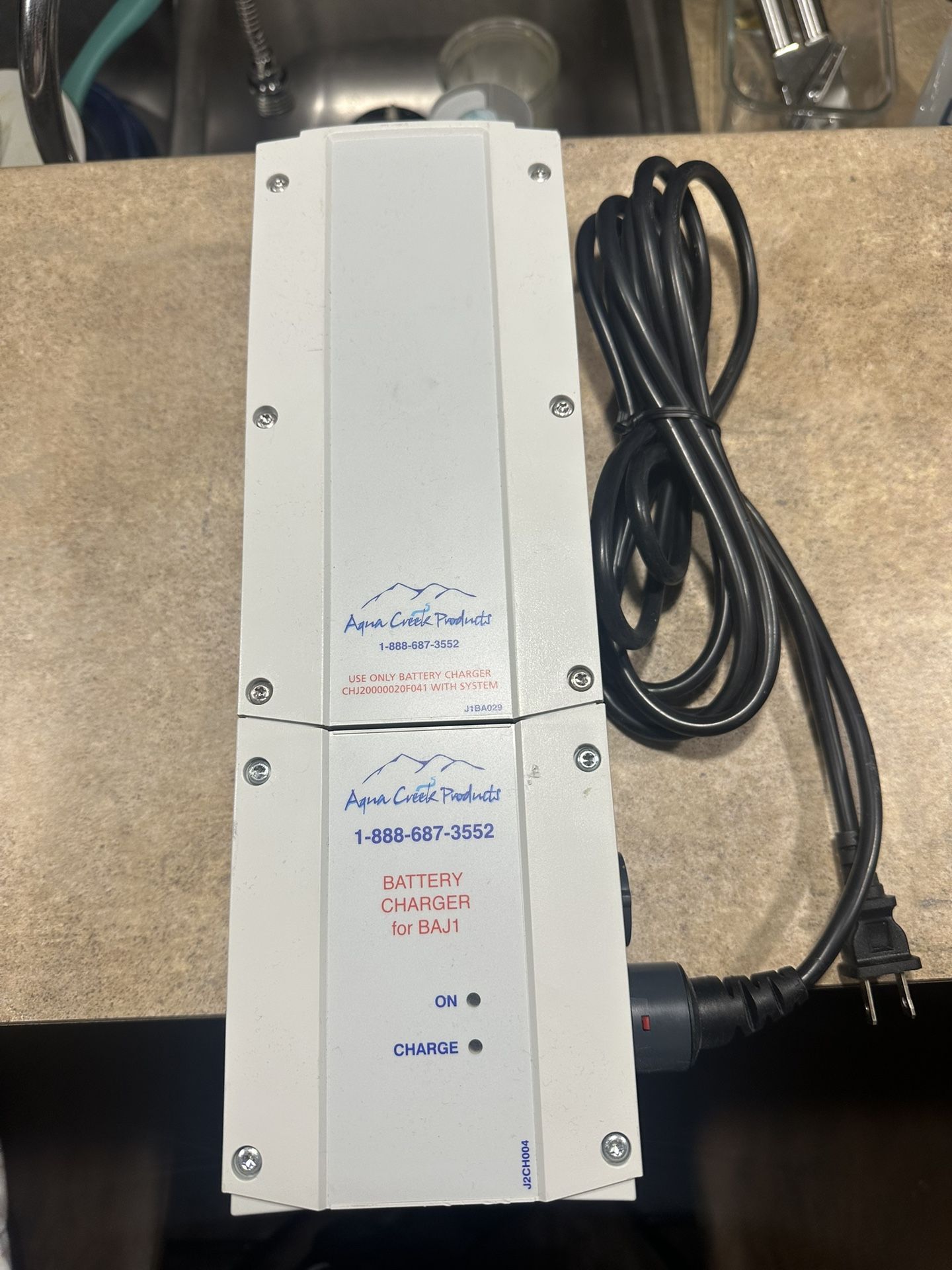 Aqua Creek Products Battery With Charger 