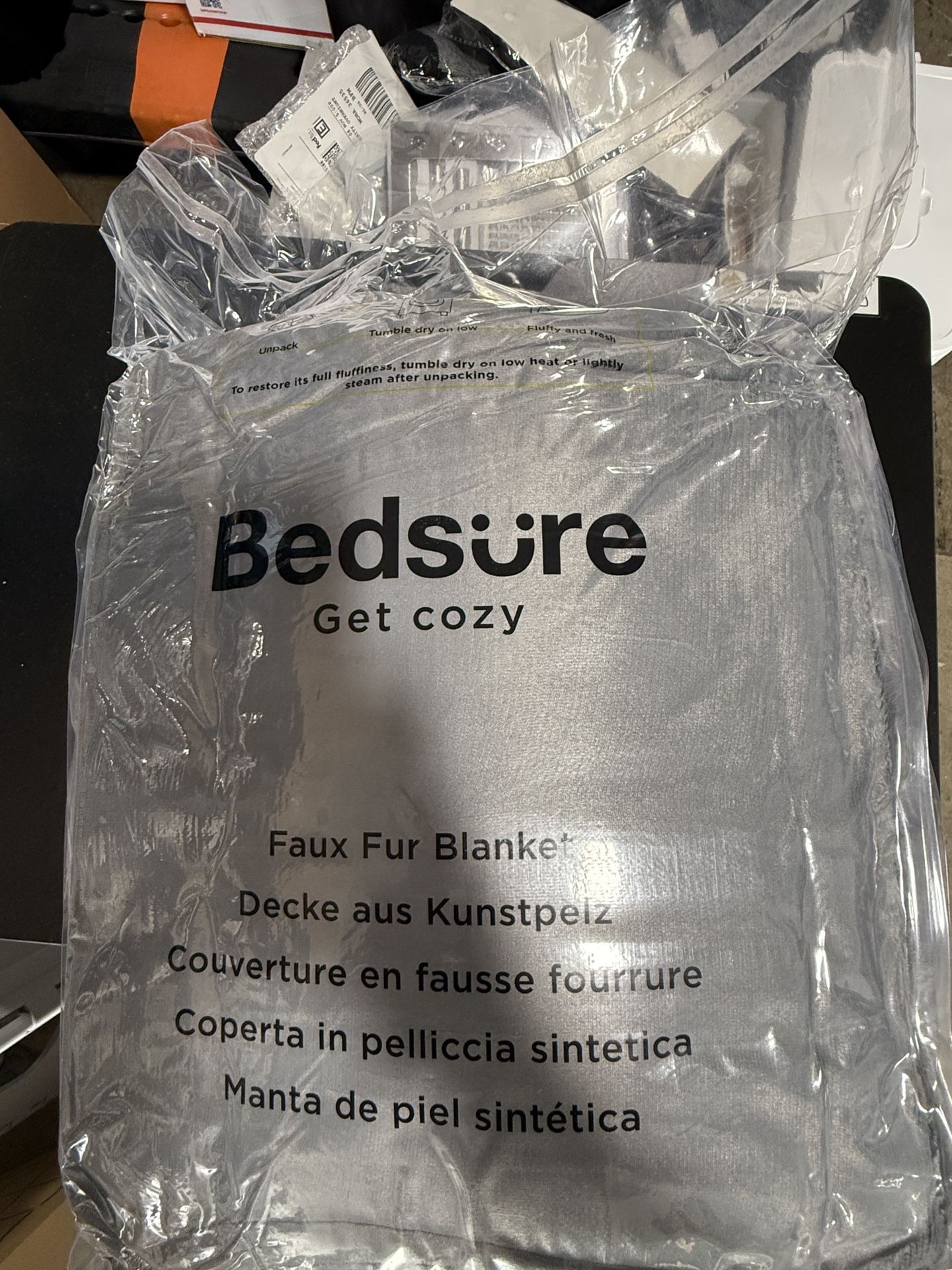 Bedsure Faux Fur Blanket (King)