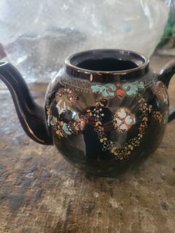 Antique Vintage Tea Pot