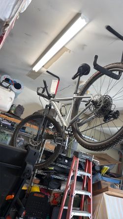 SPECIALIZED ROCKHOPPER EXPERT