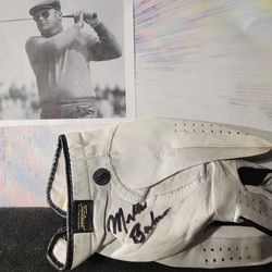 MILLER BARBER HAND SIGNED AND USED GOLF GLOVE 5 SENIOR TOUR MAJORS W/COA.