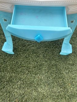 Kids Plastic Vanity Table with Drawer